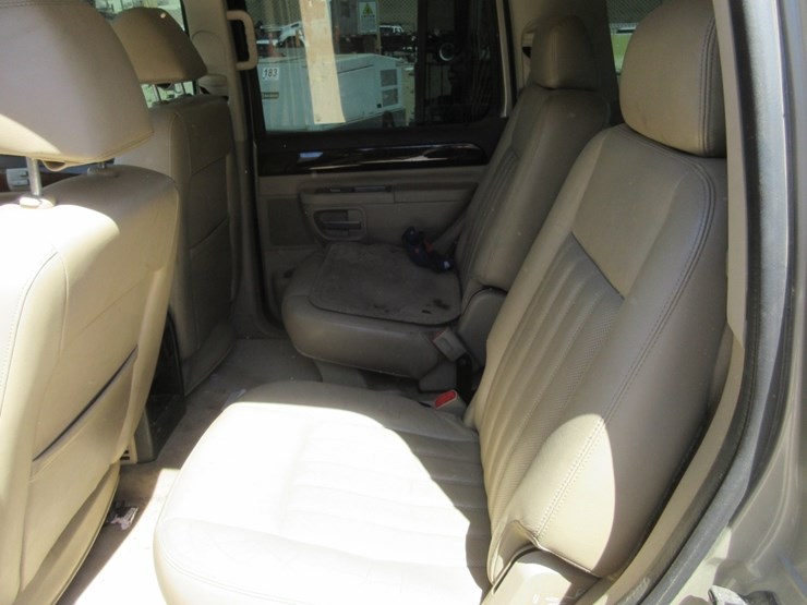 2005-lincoln-aviator-image-12