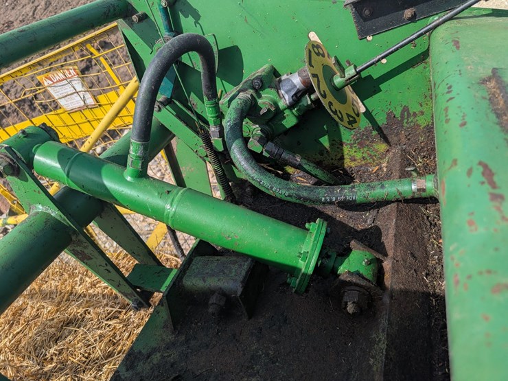 john-deere-327-image-12