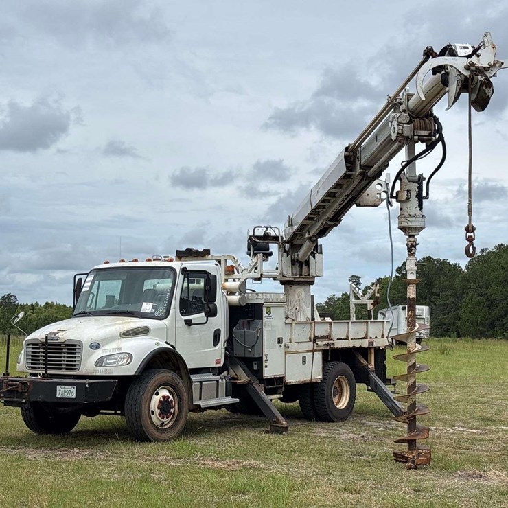 2014 FREIGHTLINER M2 106