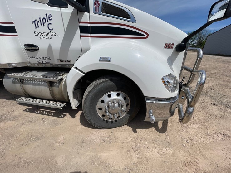 2016-kenworth-t680-image-47