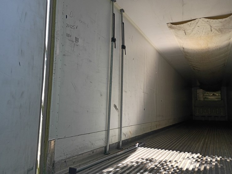 2013-hyundai-reefer-image-39