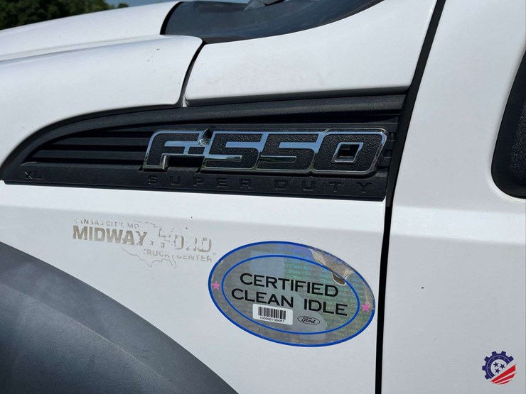 2016-ford-f550-image-14
