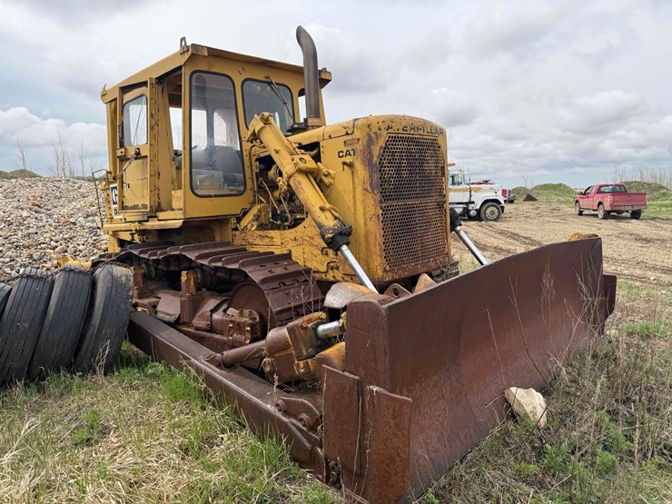 caterpillar-d7f-image-3