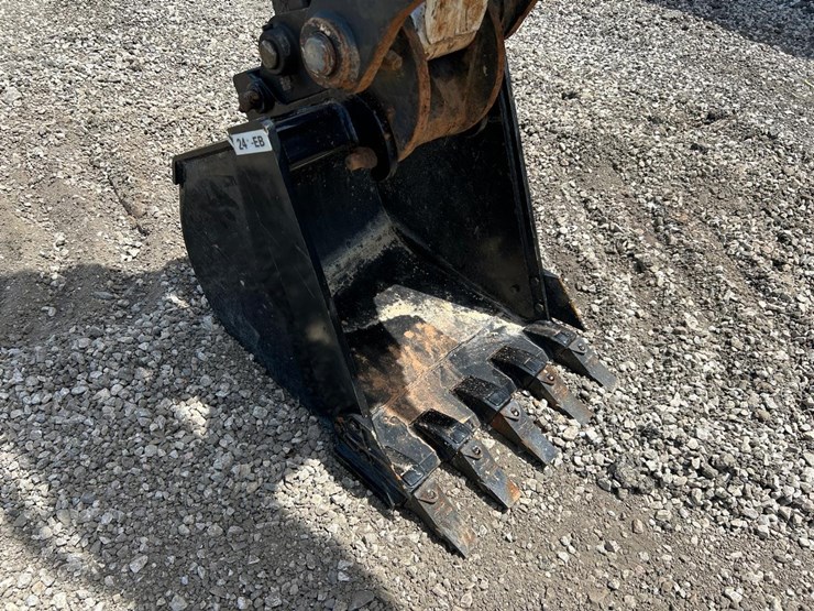 2022-bobcat-e60-image-8