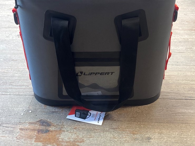 #75-•-lippert-brand-new-cooler-image-1