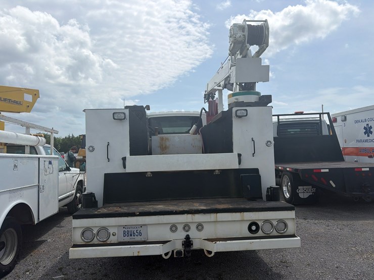 2004-international-durastar-4300-image-5