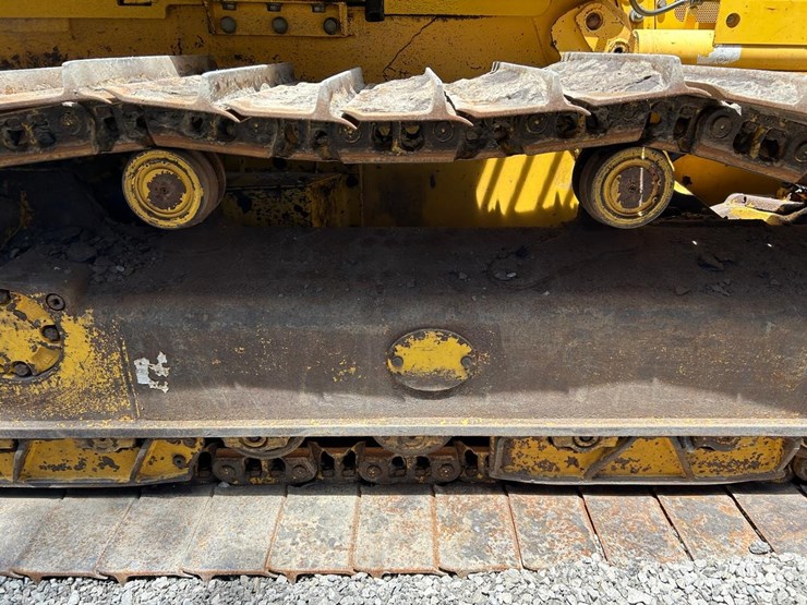 2017-komatsu-d51pxi-24-image-13