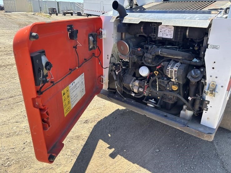 2021-bobcat-s590-image-34