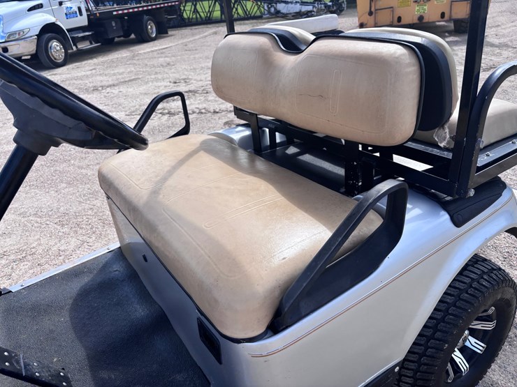 #84-•-2012-ez-go-golf-cart-|-no-title-image-6
