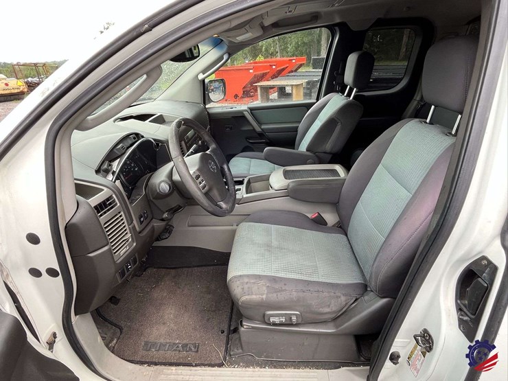 2004-nissan-titan-image-44