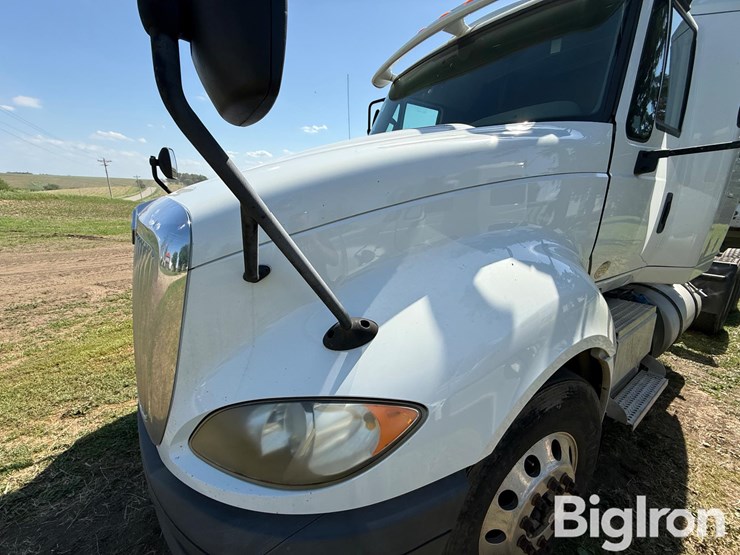 2015-international-prostar-image-9