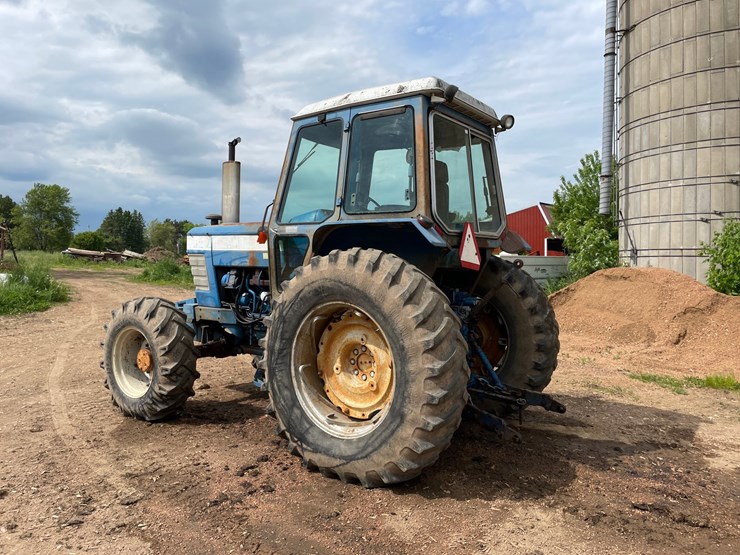 ford-7710-image-3