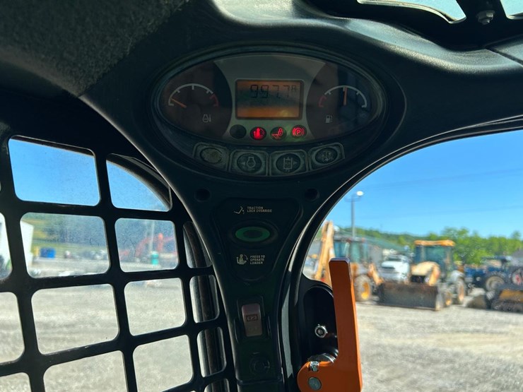 2019-bobcat-t550-image-24