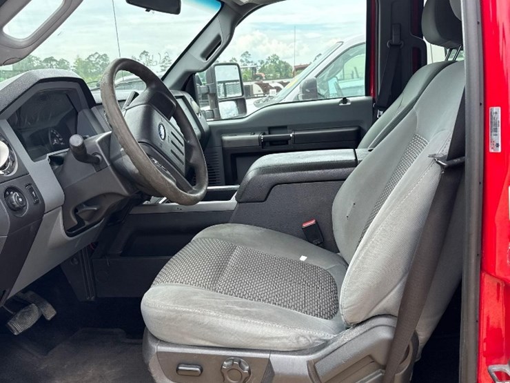 2011-ford-f350-image-13