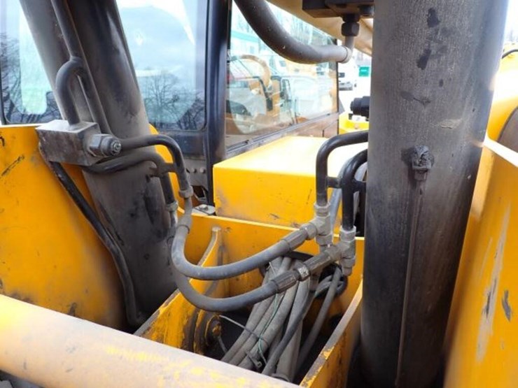 2010-jcb-510-56-image-54
