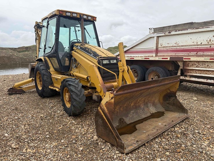 cat-426l-backhoe-image-5