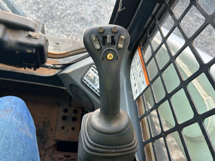 2018-bobcat-t770-image-24
