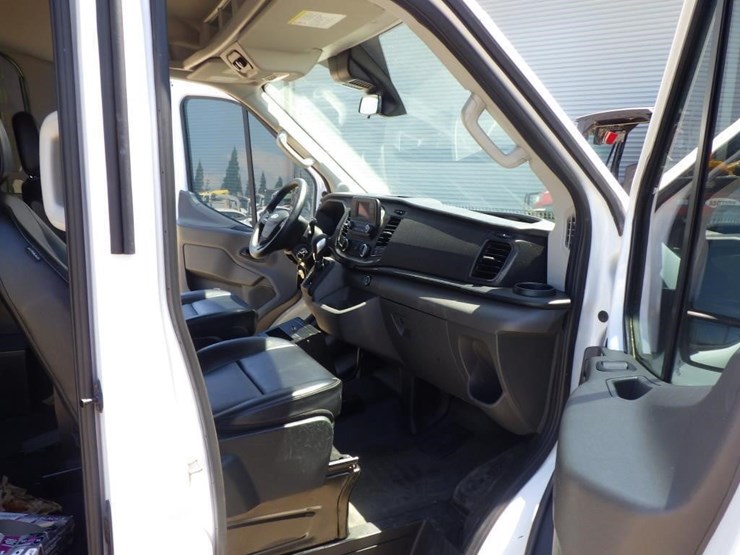 2020-ford-transit-image-6