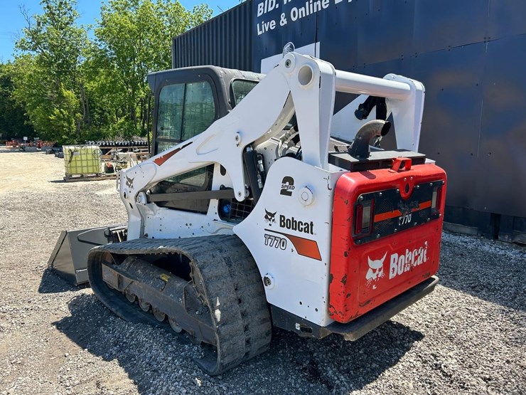 2021-bobcat-t770-image-2