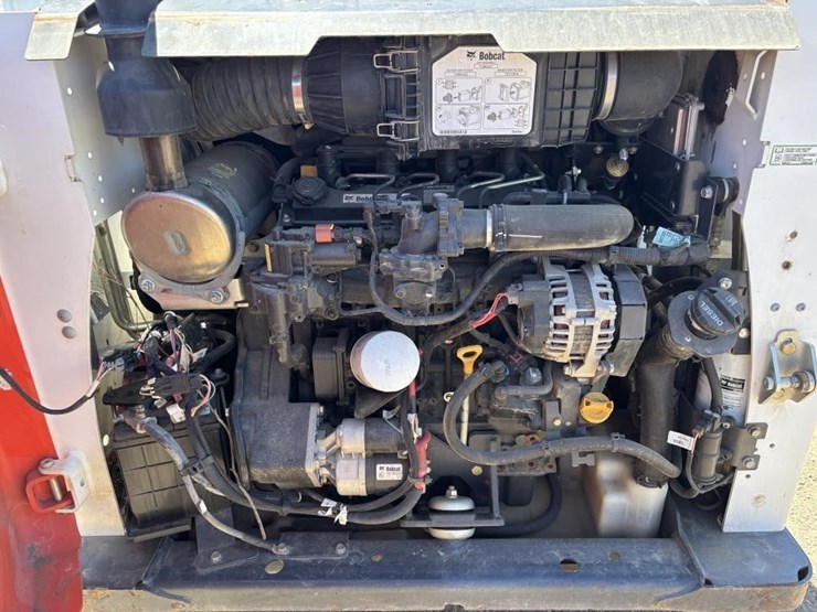2021-bobcat-s590-image-35