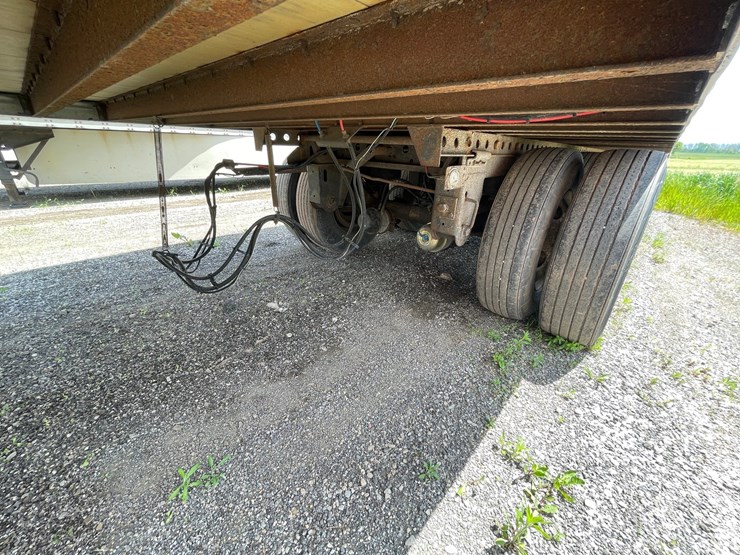 #418-•-2009-stoughton-semi-trailer-(has-wi-title)-(denmark,-wi)-image-13