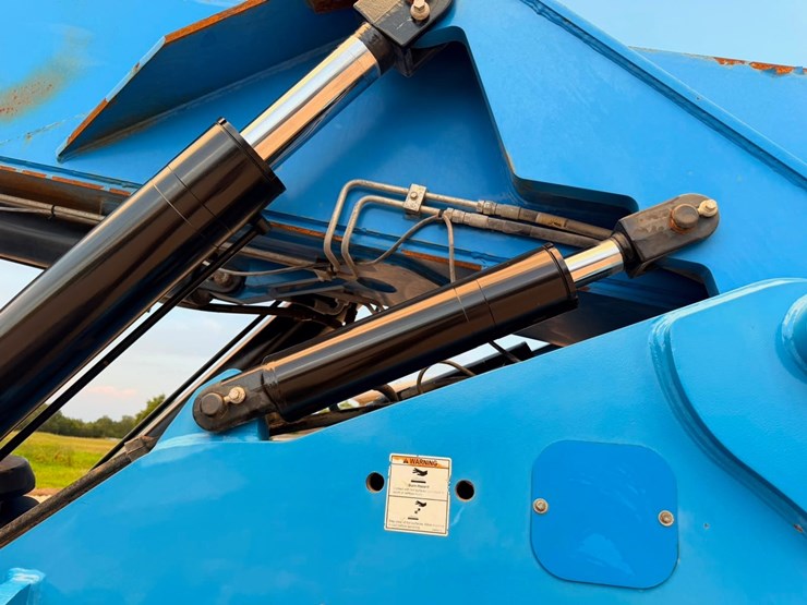 2019-genie-gth1056-image-15