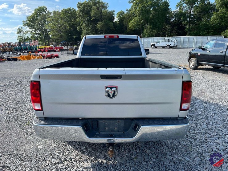 2017-dodge-1500-image-18