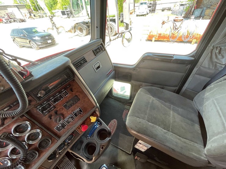 2004-kenworth-t800-image-54