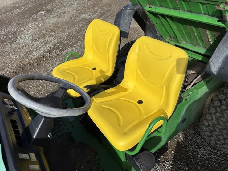 john-deere-gator-image-11