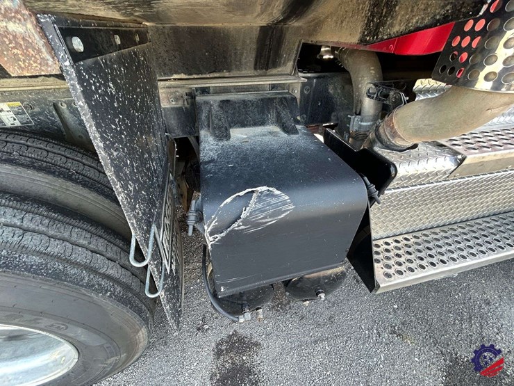 2020-kenworth-t880-image-46