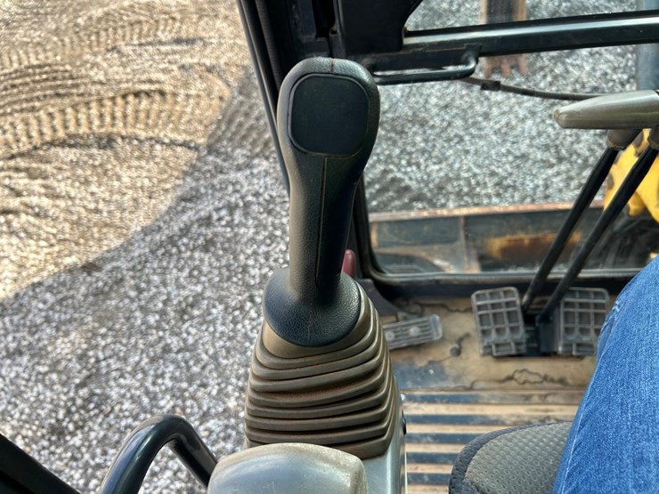deere-50d-image-26