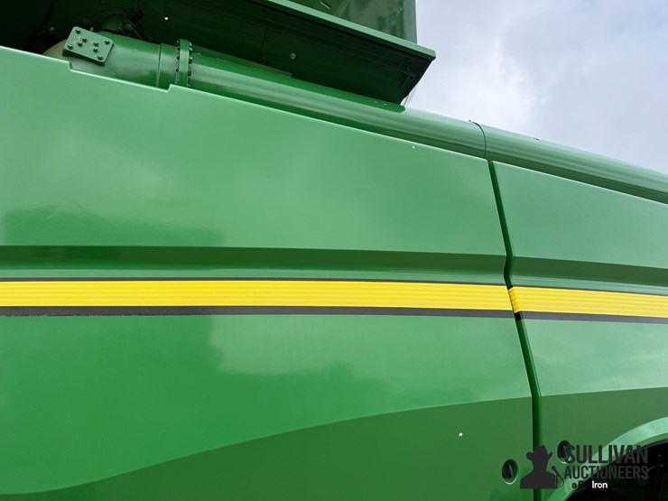 2013-john-deere-s680-image-16