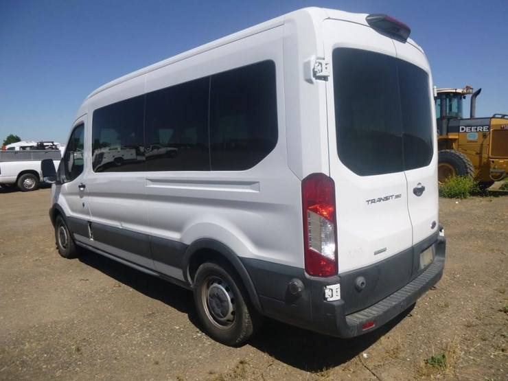 2019-ford-transit-image-5