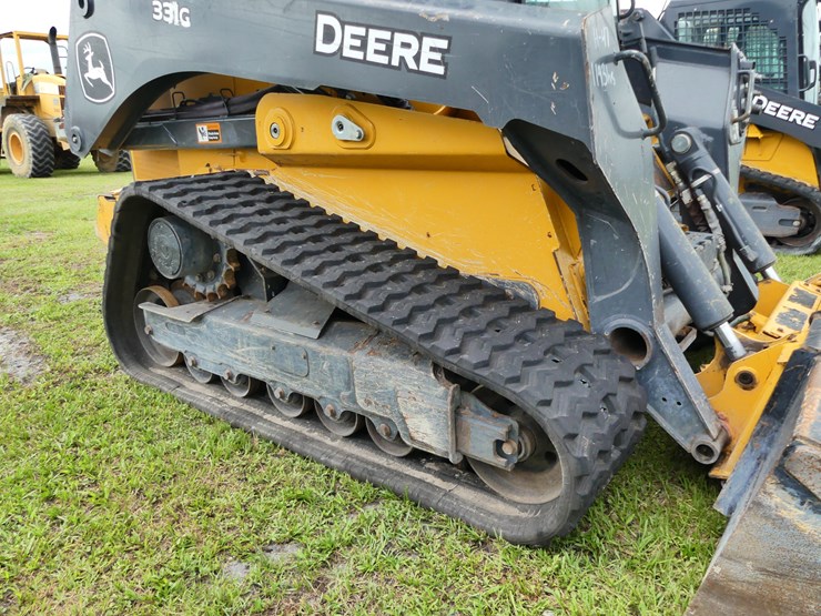 2023-deere-331g-image-5