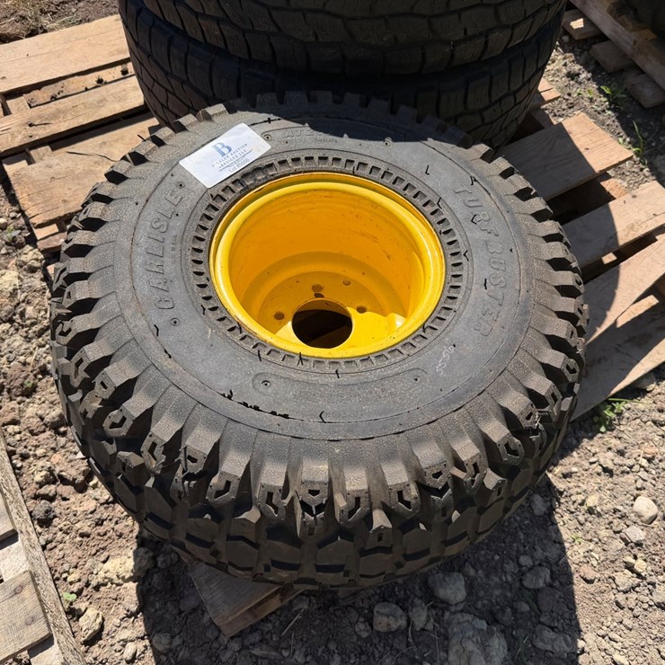 JOHN DEERE GATOR