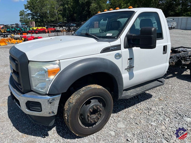 2016-ford-f550-image-12