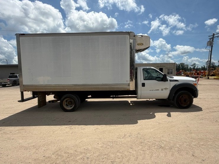 2013-ford-f550-image-7