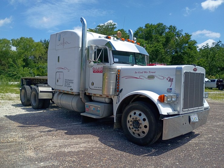1998-peterbilt-379-image-15
