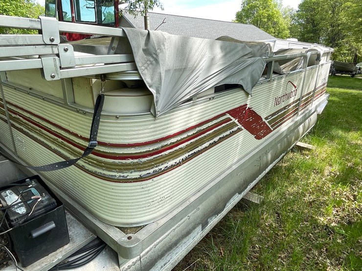 #502-•-northwood-pontoon-with-motor-(no-title)-(spring-brook,-wi)-image-31