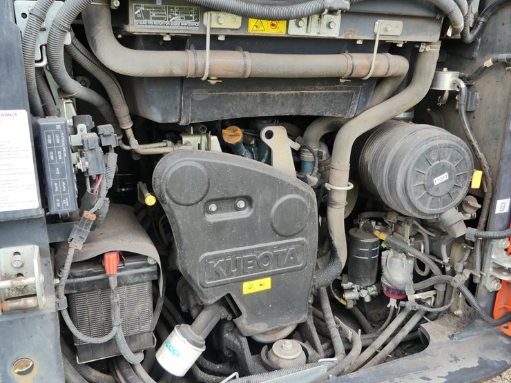 2023-kubota-svl75-3-image-9