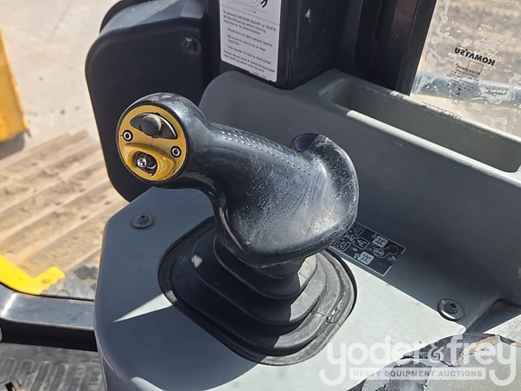2018-komatsu-d61px-24-image-48