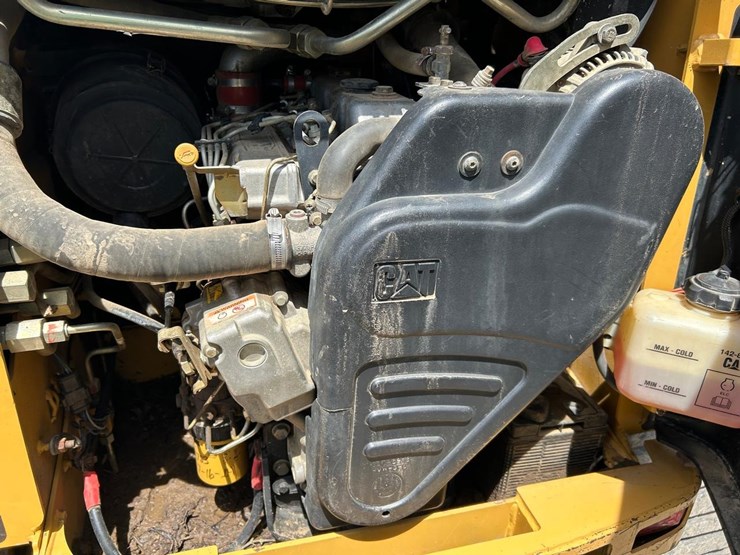 caterpillar-277-image-16