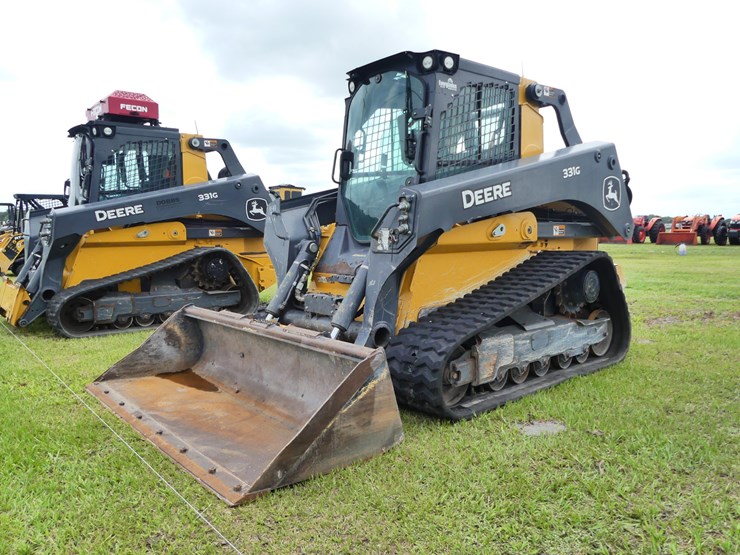2023-deere-331g-image-2
