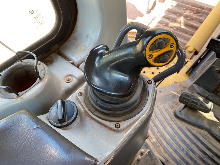 2006-komatsu-d61px-image-40