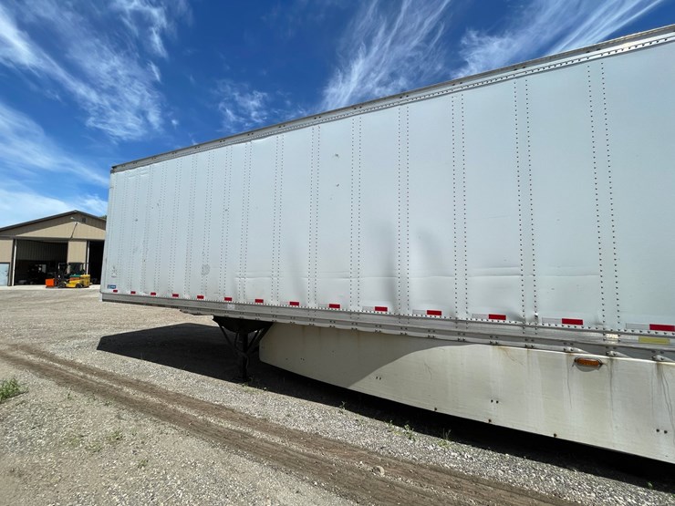 #400-•-2017-stoughton-semi-trailer-(has-wi-title)-(denmark,-wi)-image-9