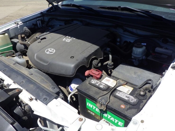 2014-toyota-tacoma-image-9