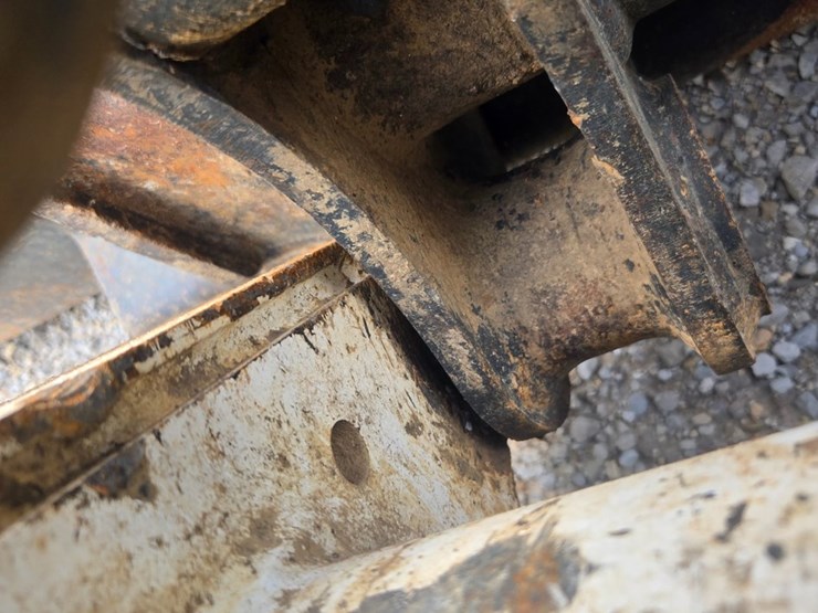 2020-bobcat-t770-image-76