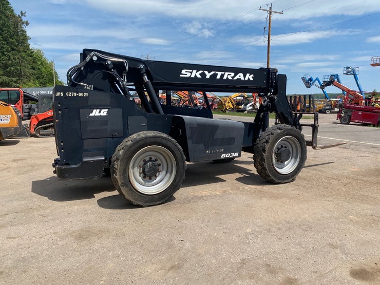 2019-sky-trak-6036-image-7