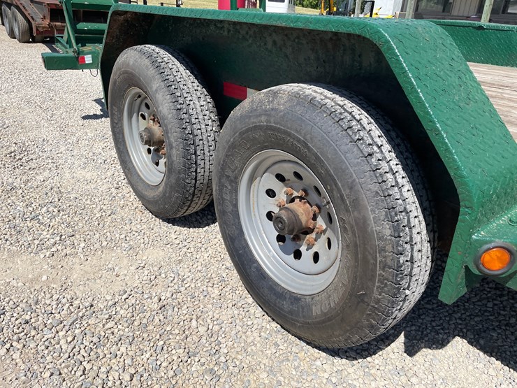 #452-•-2018-load-trail-20'-tandem-axle-trailer-20'-flatbed-trailer-(has-mn-title)-(helenville,wi)-image-18