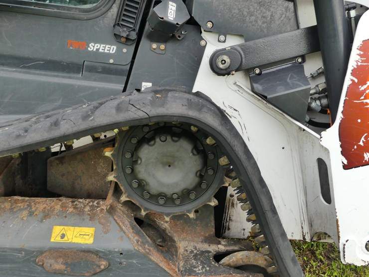2021-bobcat-t76-image-11